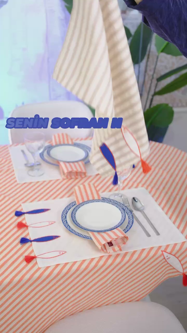 PÜSKÜL BALIKLI Masa Örtüsü