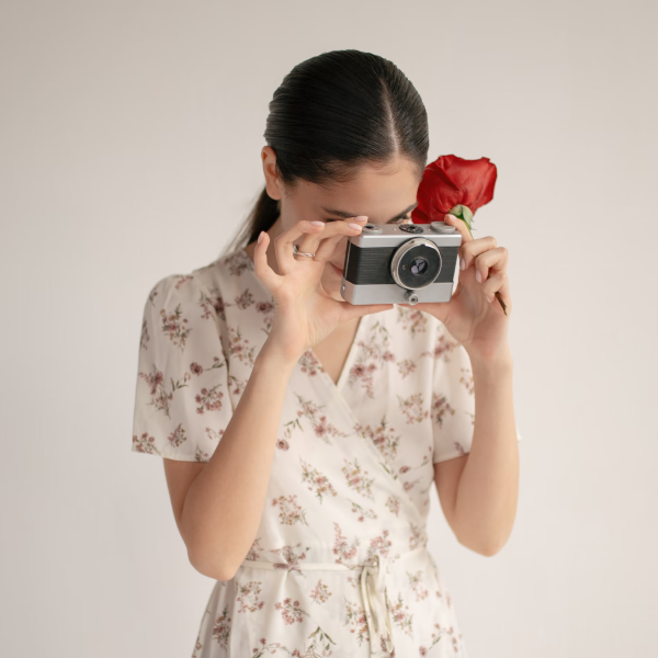 Alt Image